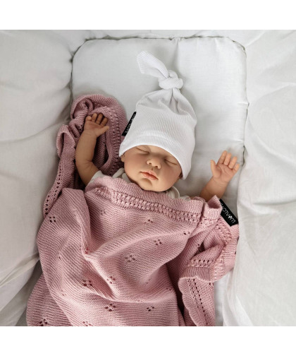 Kocyk ażurowy Daisy - pudrowy róż 80x100 cm Lullalove