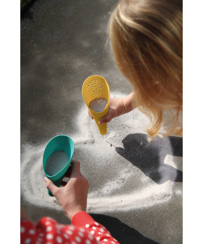 Zestaw 2 łopatek wielofunkcyjnych z piłeczką Cuppi Banana Blue QUUT