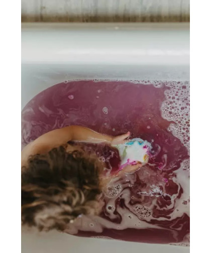 Kula do kąpieli tworząca kolorowy wir Gwiazdka Mini-U