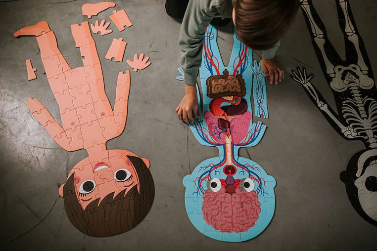 Puzzle edukacyjne gigantyczne ciało człowieka janod