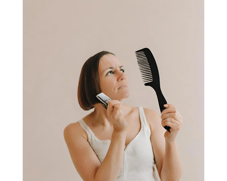 Jak powstrzymać wypadanie włosów po ciąży?